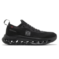 LOEWE x OnCloudtilt All black