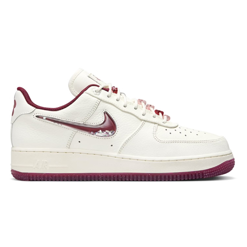 ugg-pumped-venture-daze-sand-black-2025-02-08T030139.738.png Nike Air Force 1 Low 07 SE PRM Valentine's Day 2024 - Image 1